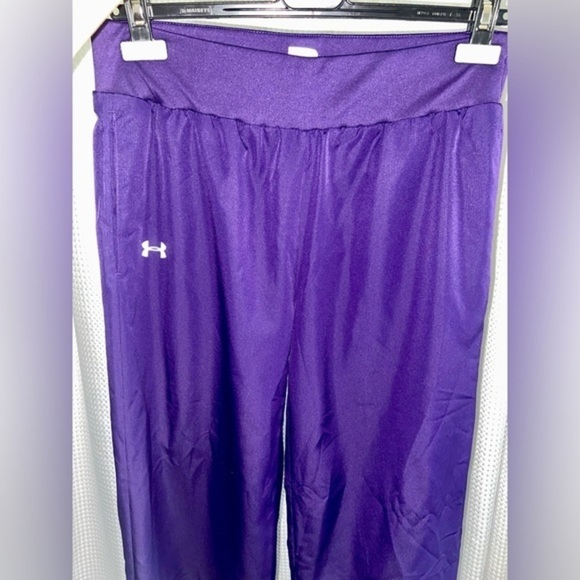 Women’s Under Armour purple wide legs track-pants size Medium - Picture 6 of 16
